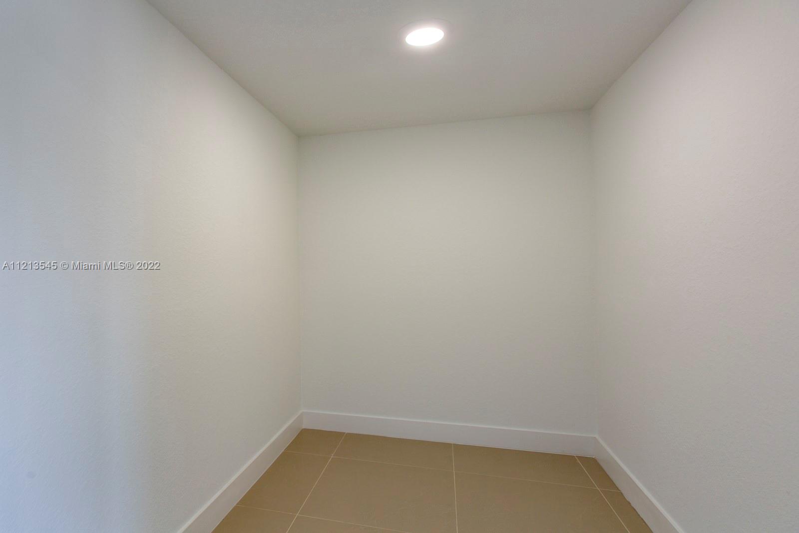 Redlands Shores - Residential