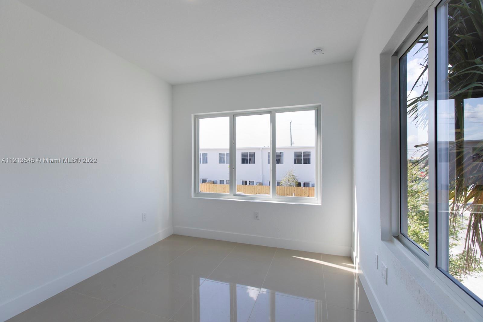 Redlands Shores - Residential
