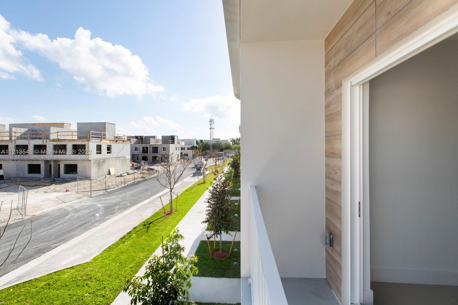 Redlands Shores - Residential