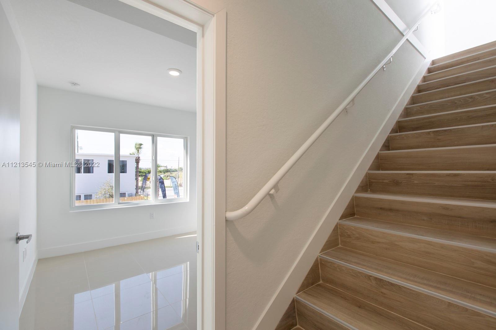 Redlands Shores - Residential