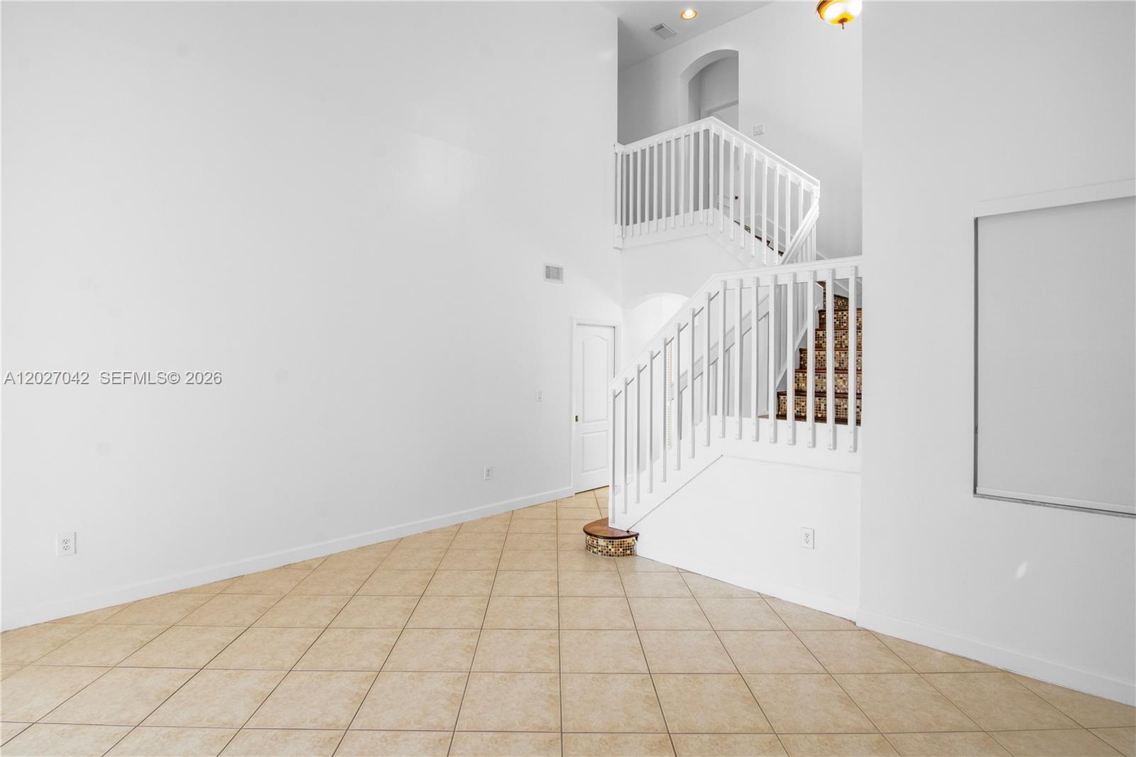 PARK LAKES SEC 1 - Residential Lease
