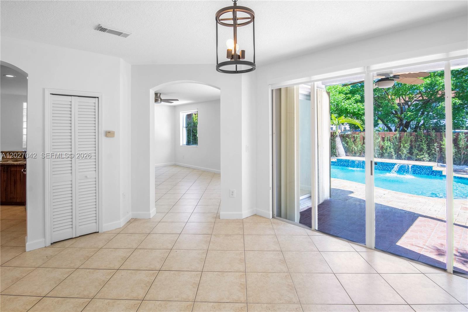 PARK LAKES SEC 1 - Residential Lease