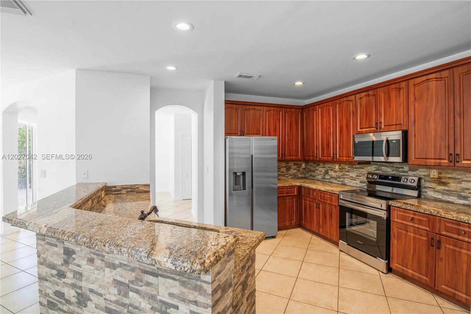 PARK LAKES SEC 1 - Residential Lease