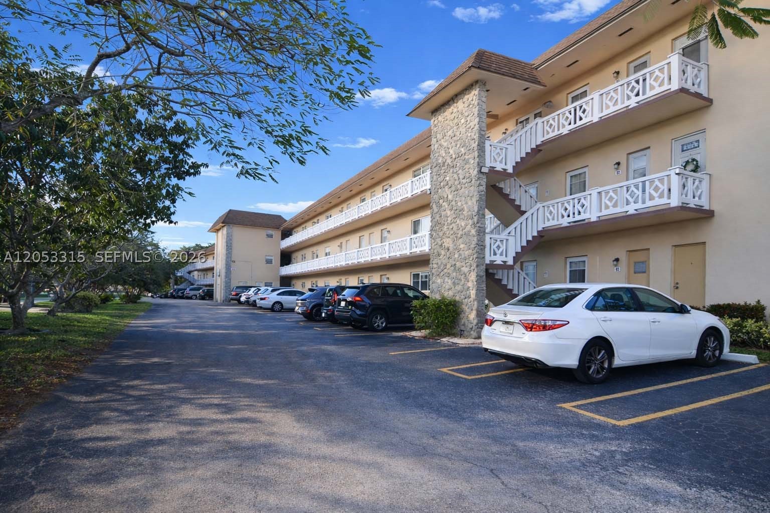 FICUS GARDENS CONDO - Residential
