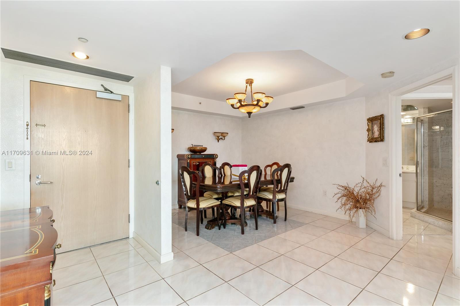 OCEANIA IV CONDO - Residential