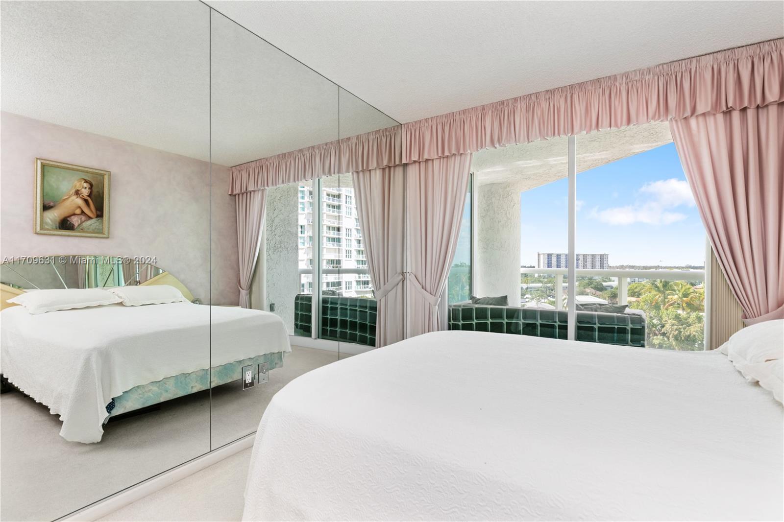OCEANIA IV CONDO - Residential