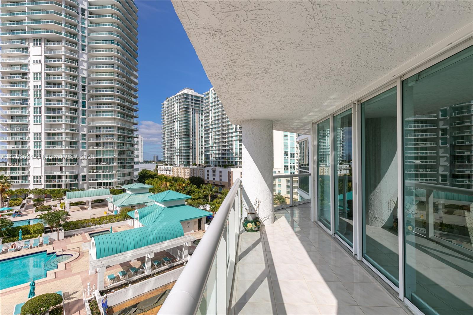 OCEANIA IV CONDO - Residential