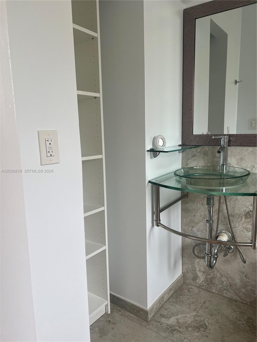 LAS OLAS WALK CONDO - Residential Lease