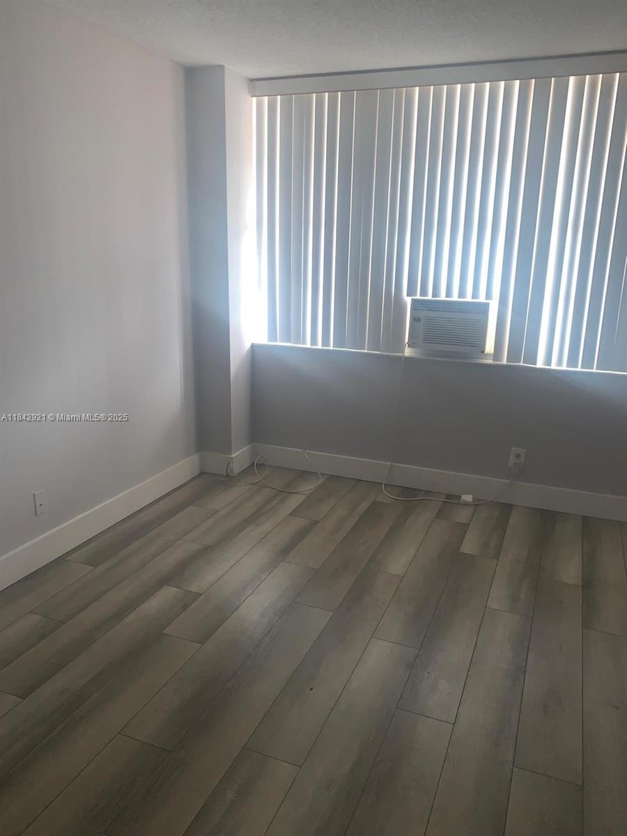 CRESTVIEW TOWERS CONDO - Residential