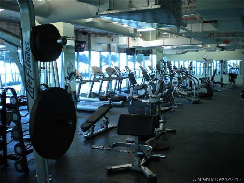 BLUE CONDO - Residential Lease