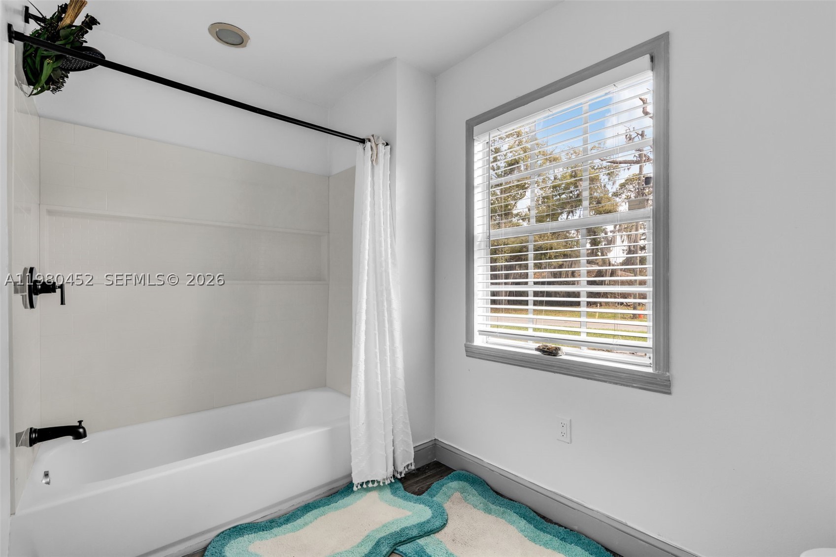 INWOOD - NO 1 - Residential