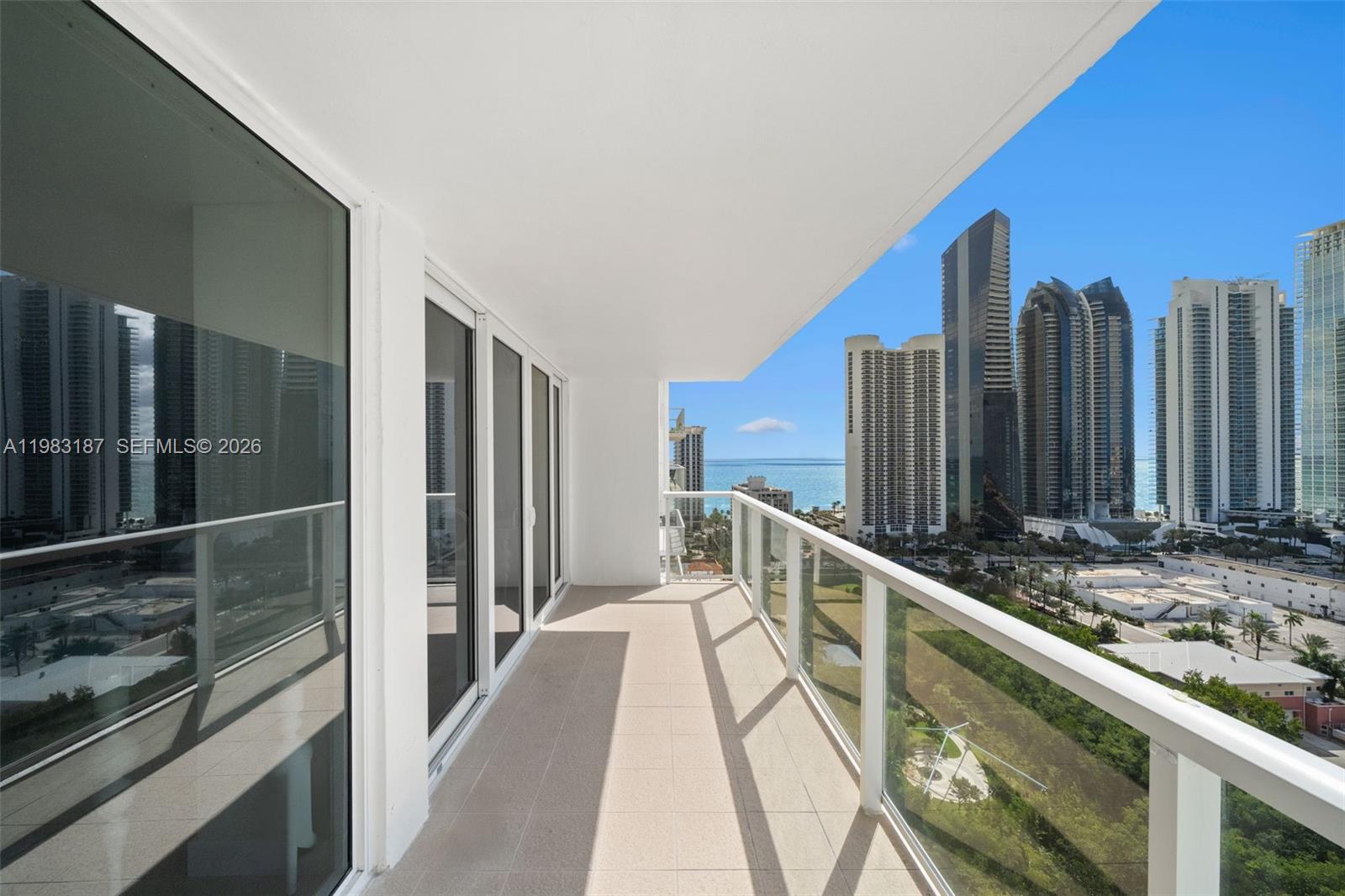 WINSTON TOWER 300 CONDO - Residential