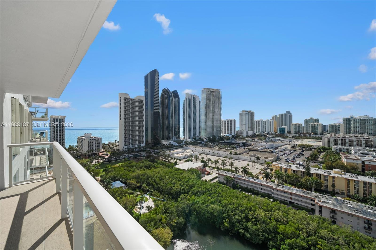 WINSTON TOWER 300 CONDO - Residential