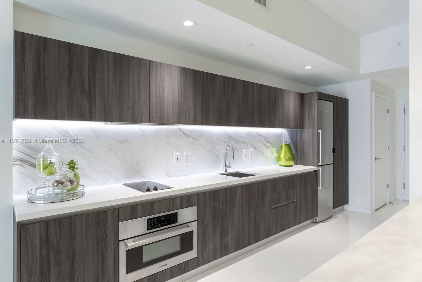 PARAMOUNT MIAMI WORLDCENT - Residential