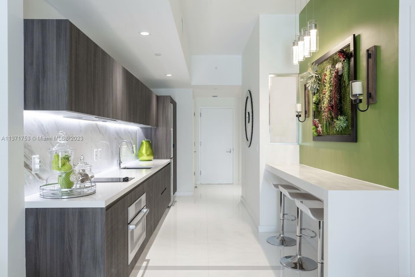 PARAMOUNT MIAMI WORLDCENT - Residential