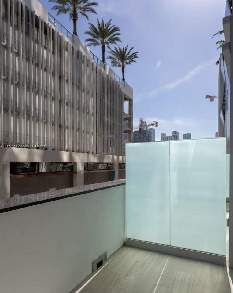 PARAMOUNT MIAMI WORLDCENT - Residential