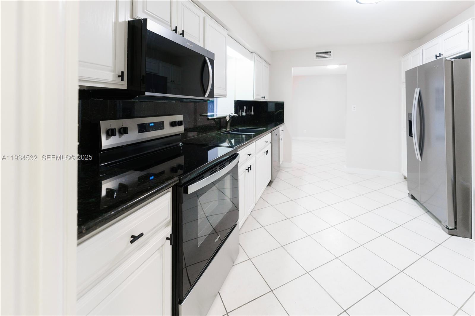 CORAL RIDGE ISLES - Residential