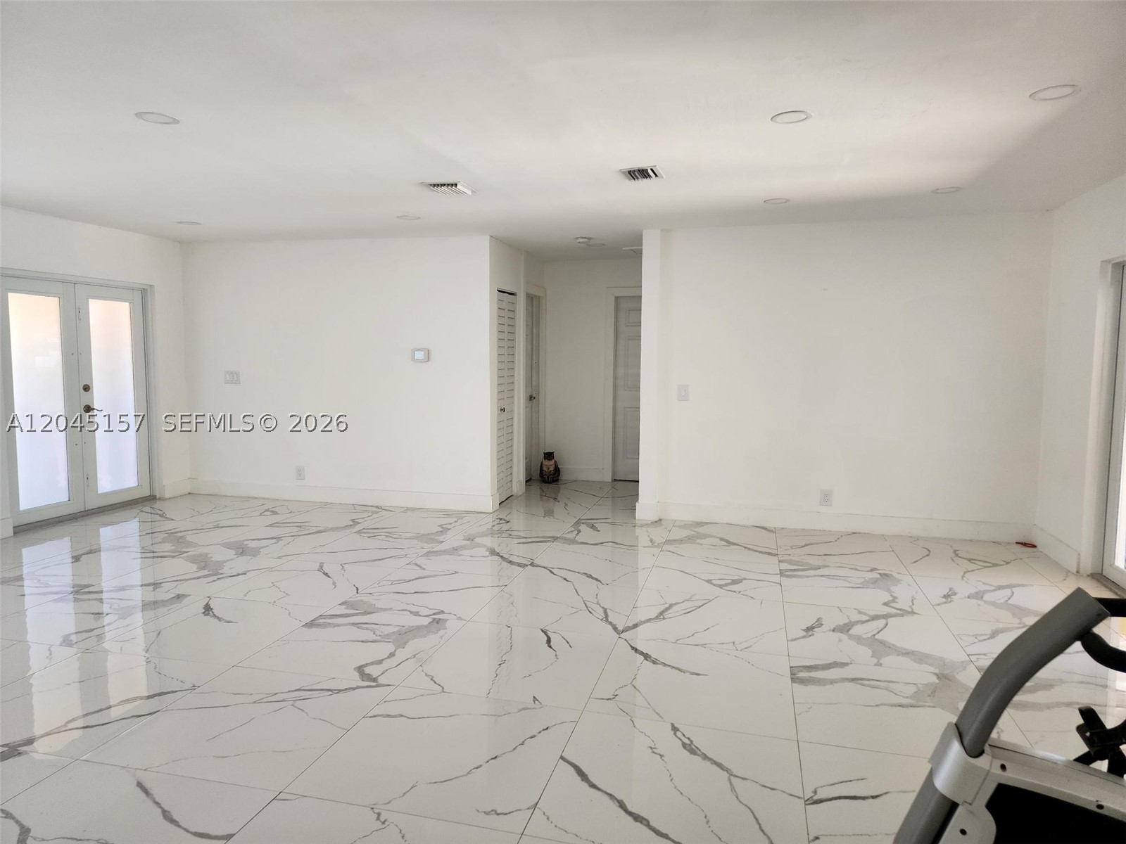 DEAL ESTATES - Residential