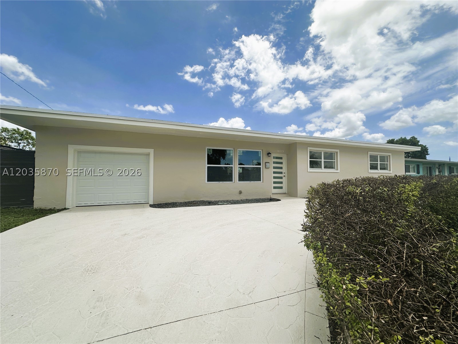 FAIRWAY LAKE SOUTH SEC 2 - Residential