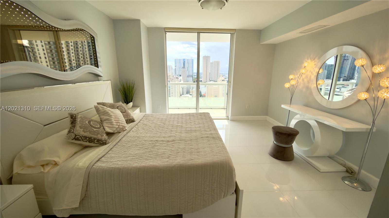 50 BISCAYNE CONDO - Residential