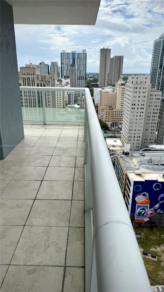 50 BISCAYNE CONDO - Residential