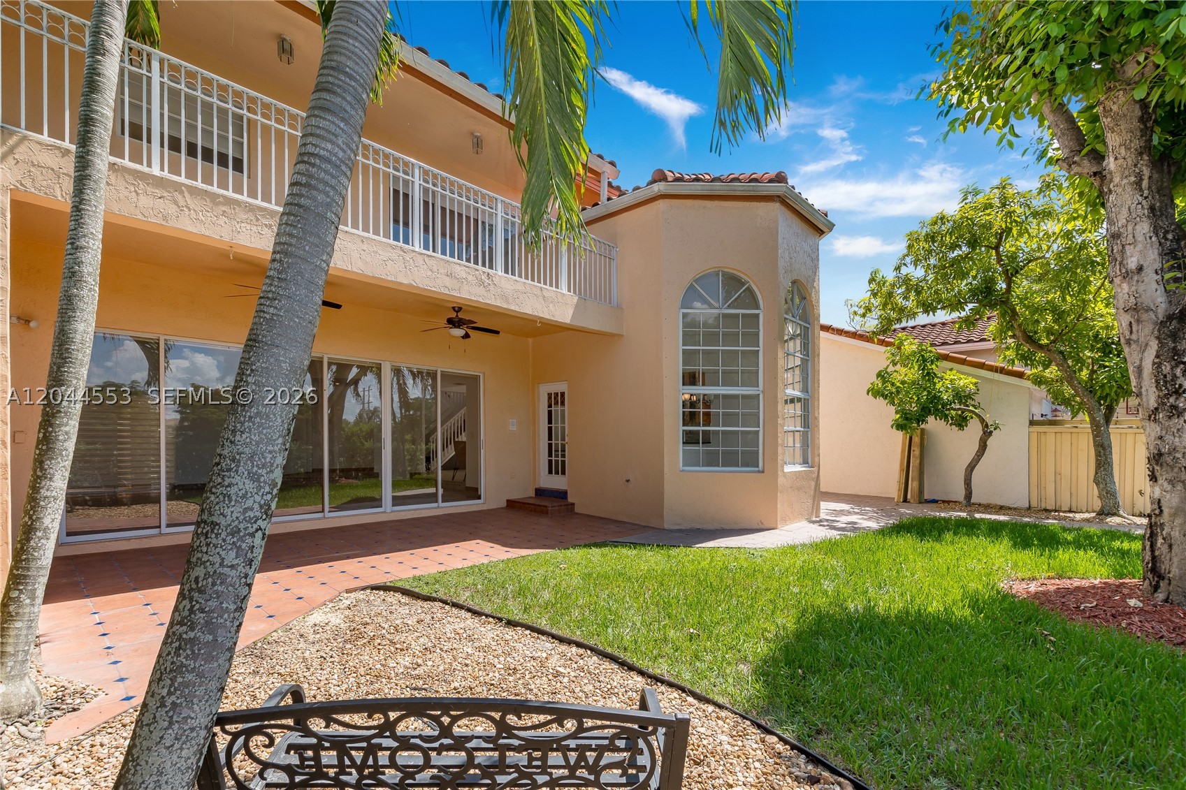 DORAL GLEN T-17816 - Residential