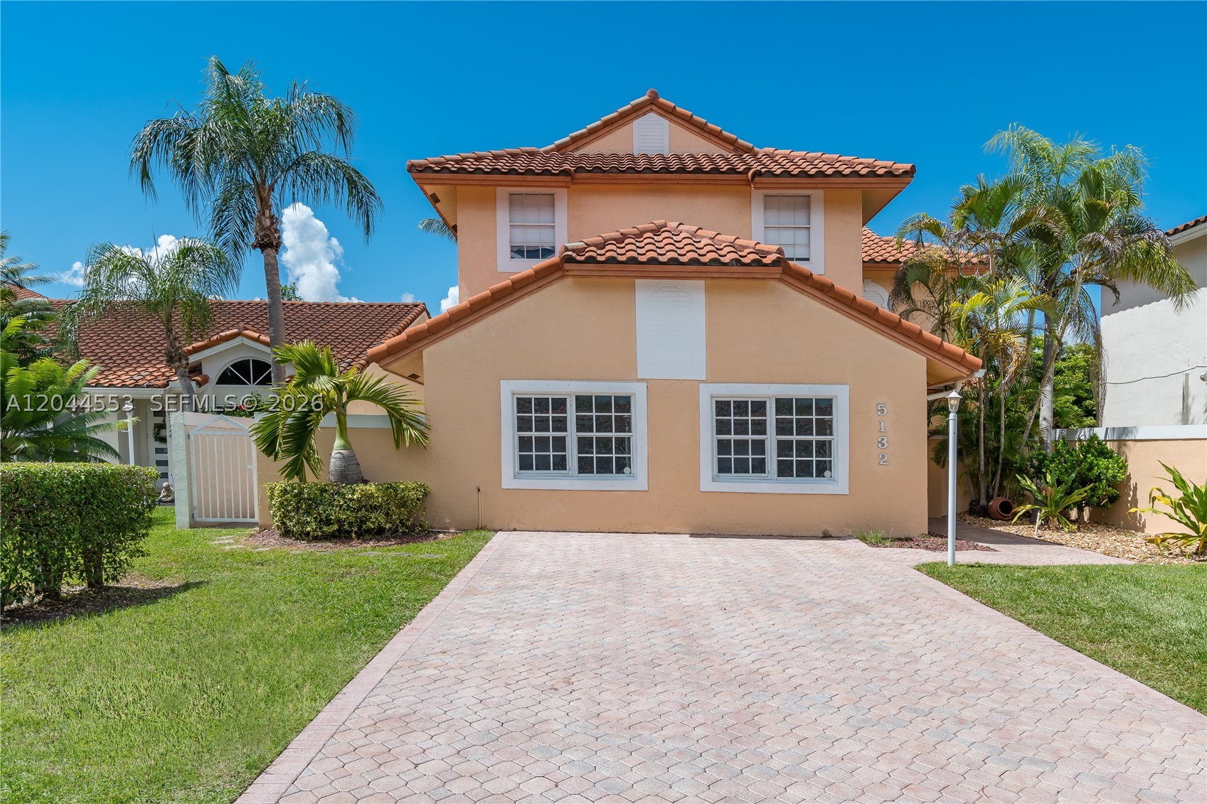 Experience the ultimate Doral lifestyle in this stunning 5BR/3BA single-family home in Doral Glen. This unique model has been impeccably remodeled to offer ample living areas and high-end finishes throughout.

Property Highlights: The View: Breathtaking dual views of the canal and the prestigious Silver Golf Course. 
Gourmet Kitchen: Fully updated with a breakfast nook, new appliances and scenic vistas. 
Master Suite: Features a luxury remodeled bathroom with a rain shower.
Layout: 1 bedroom and full bath downstairs; dedicated office + family room. Comfort: 2 A/C units, laundry room, and modern window treatments/blackouts included. Outdoor Living: Large patio with mature trees and a covered terrace overlooking the water. Doral Park Country Club membership included for access to elite amenities. Rarely available and easy to show. Schedule your private tour today!