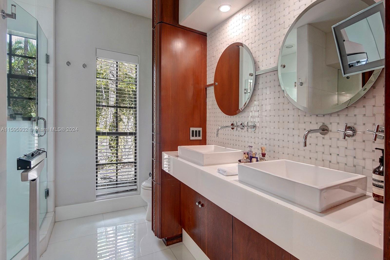 BISCAYNE POINT RESUB - Residential