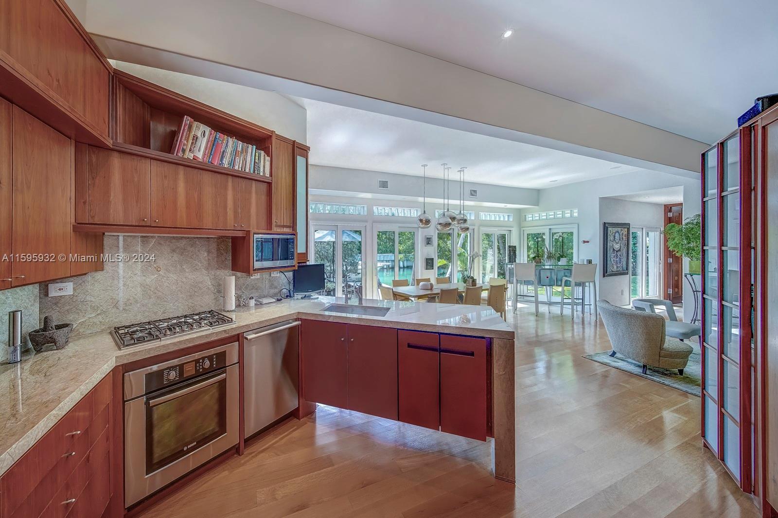 BISCAYNE POINT RESUB - Residential