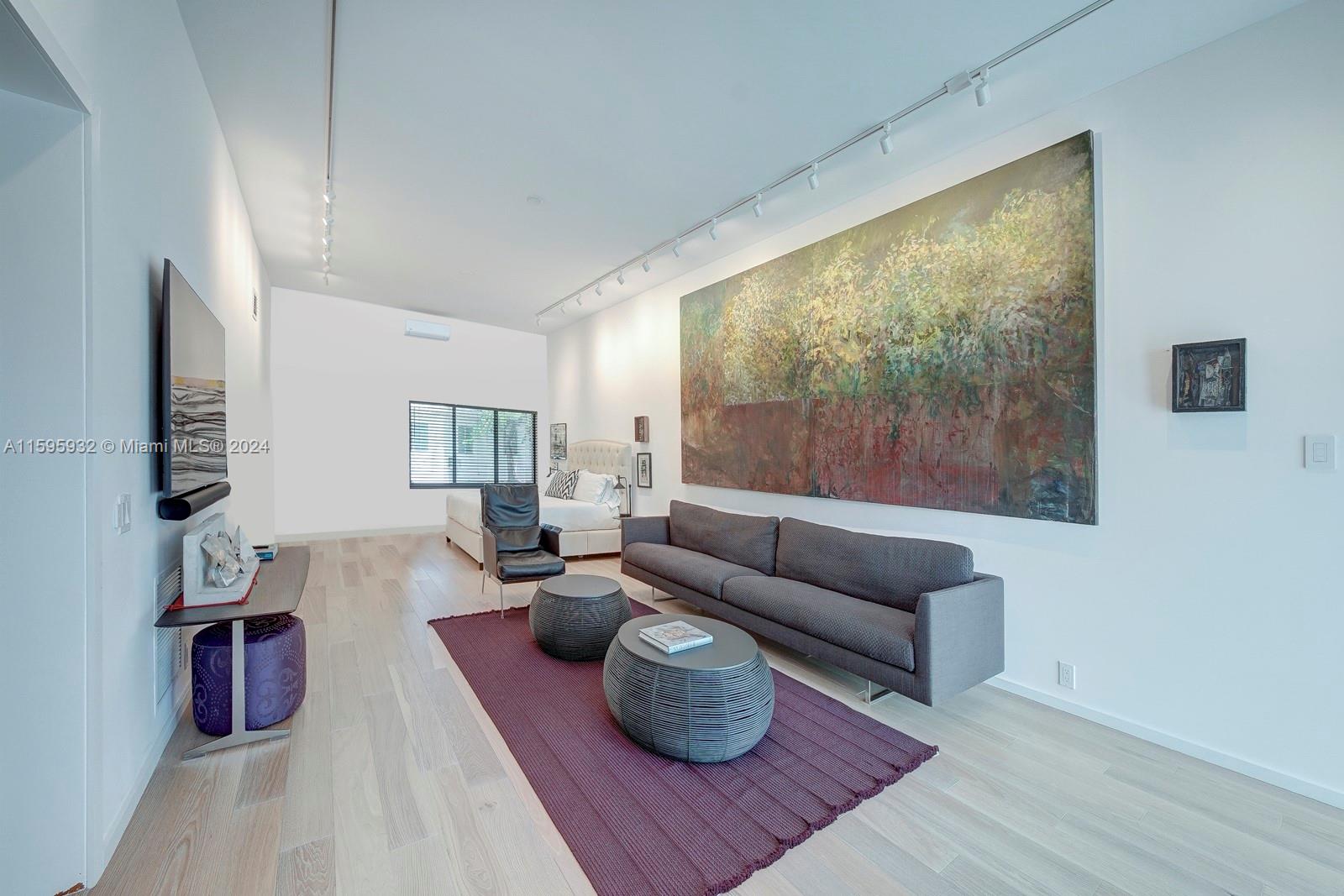 BISCAYNE POINT RESUB - Residential
