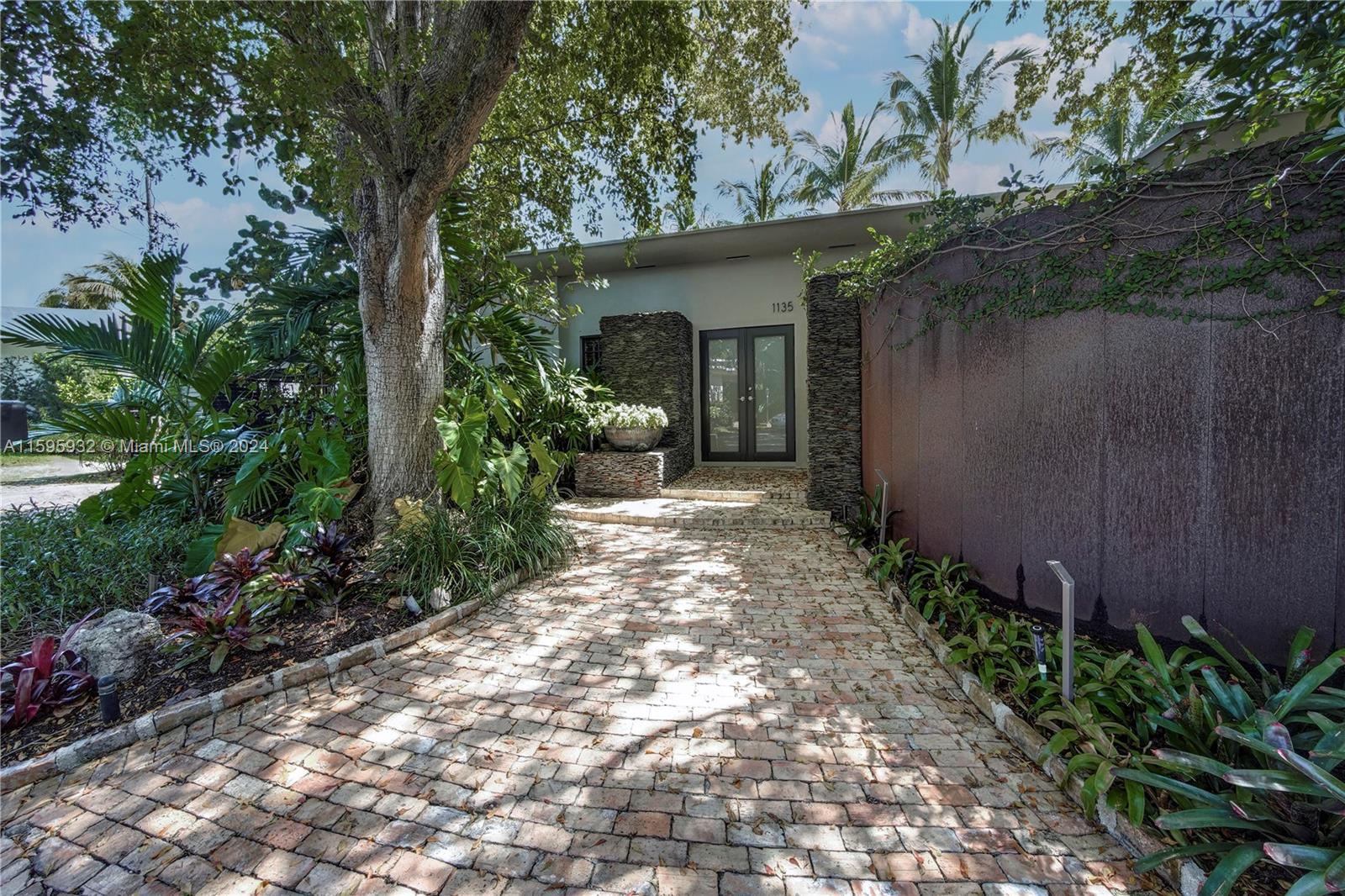 BISCAYNE POINT RESUB - Residential