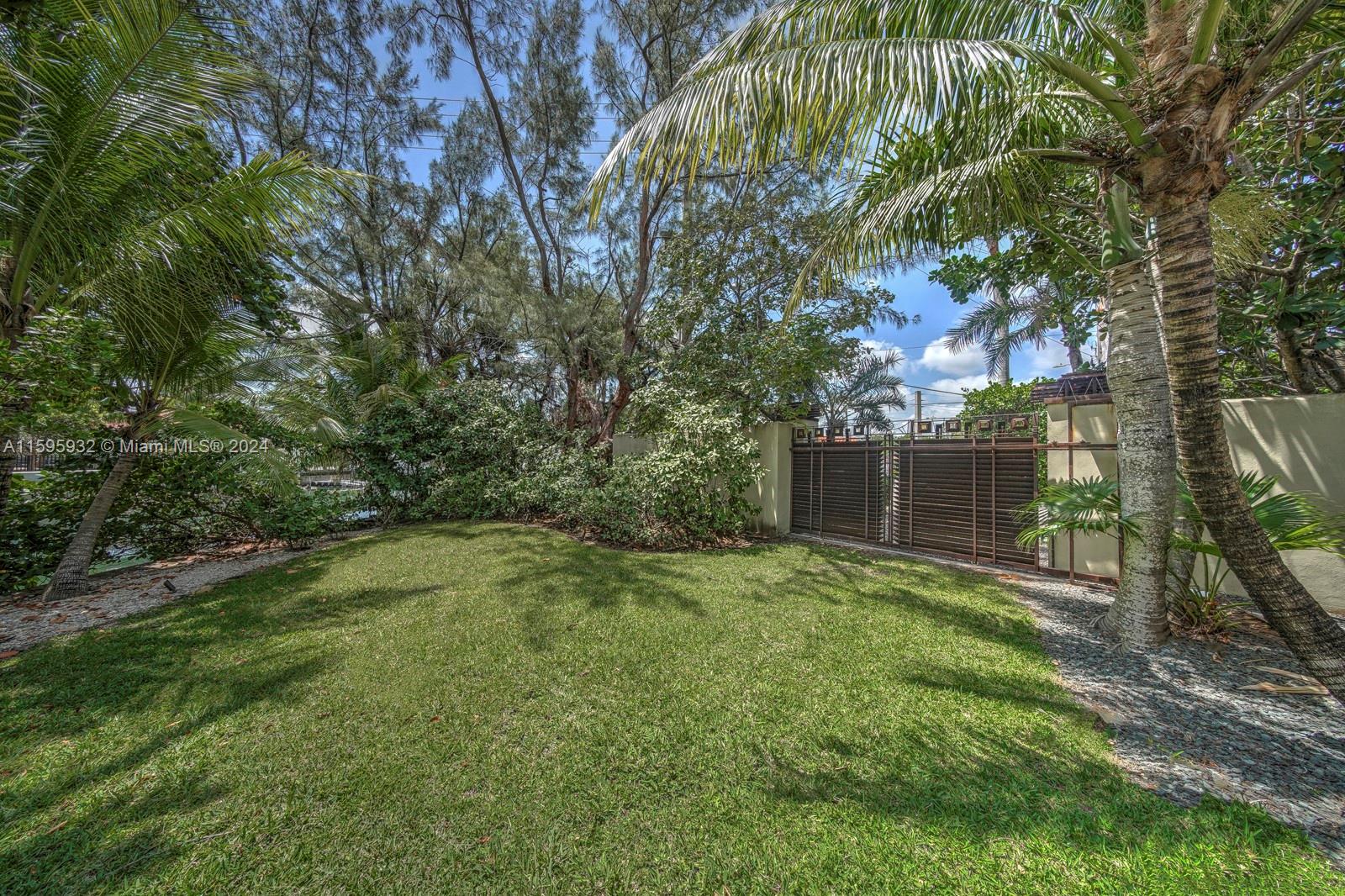 BISCAYNE POINT RESUB - Residential