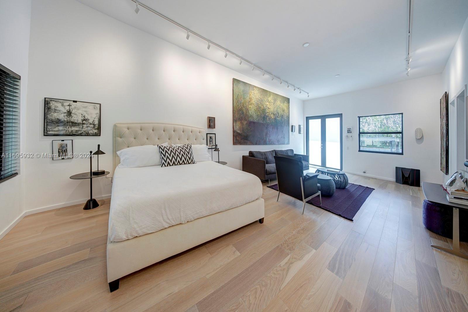 BISCAYNE POINT RESUB - Residential