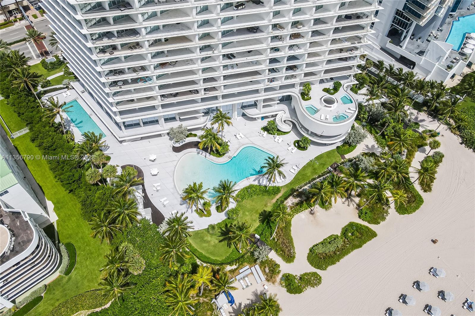 JADE SIGNATURE CONDO - Residential