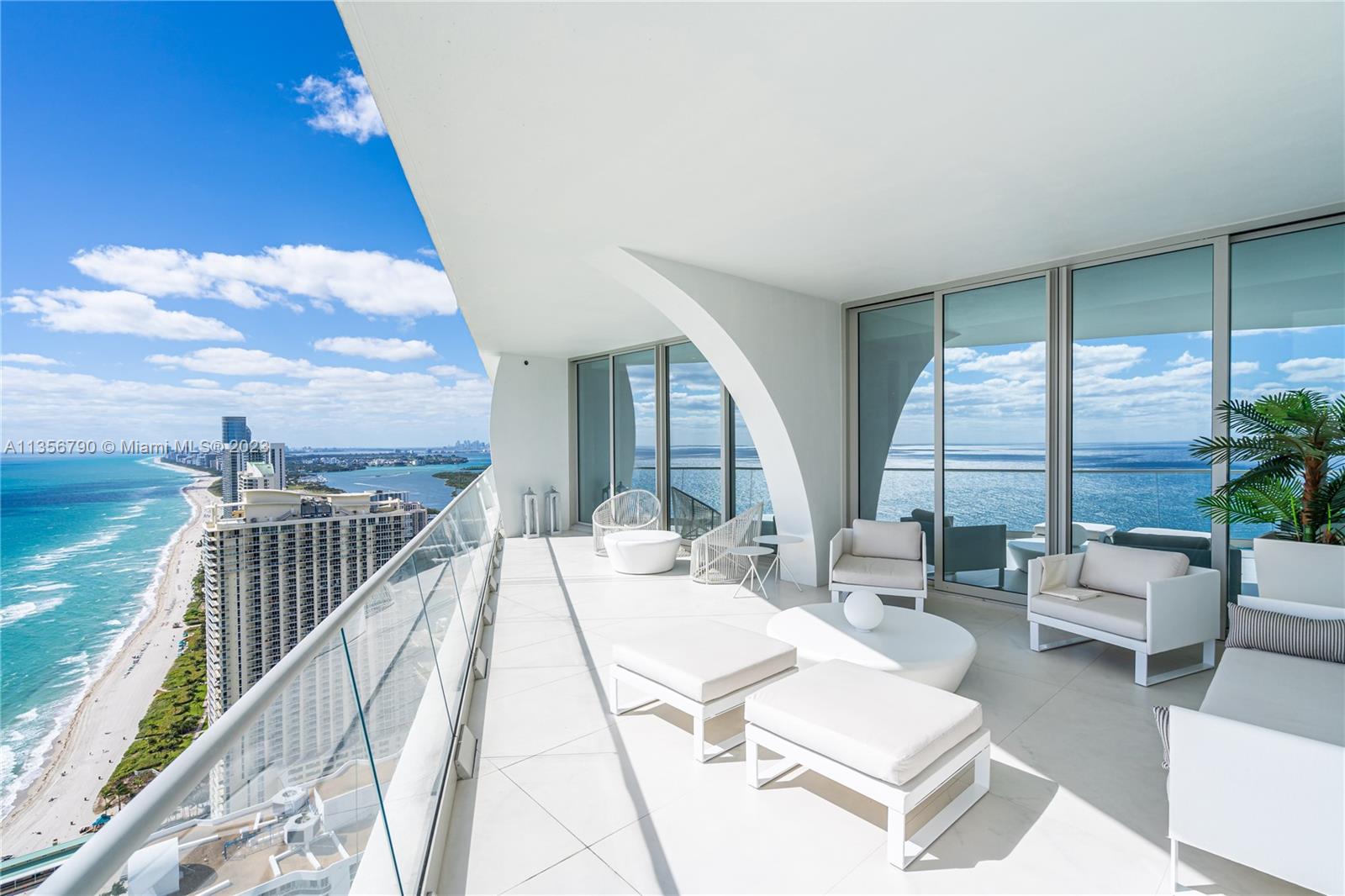 JADE SIGNATURE CONDO - Residential