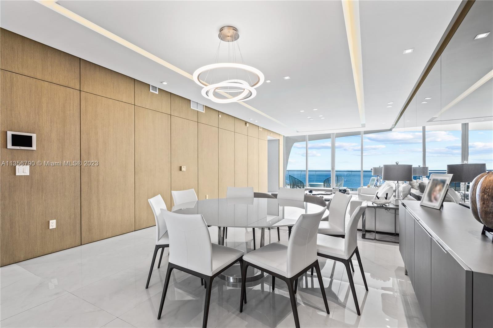 JADE SIGNATURE CONDO - Residential