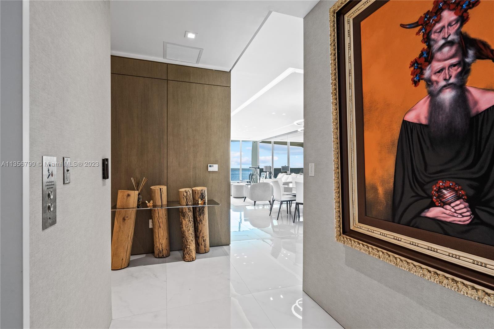 JADE SIGNATURE CONDO - Residential