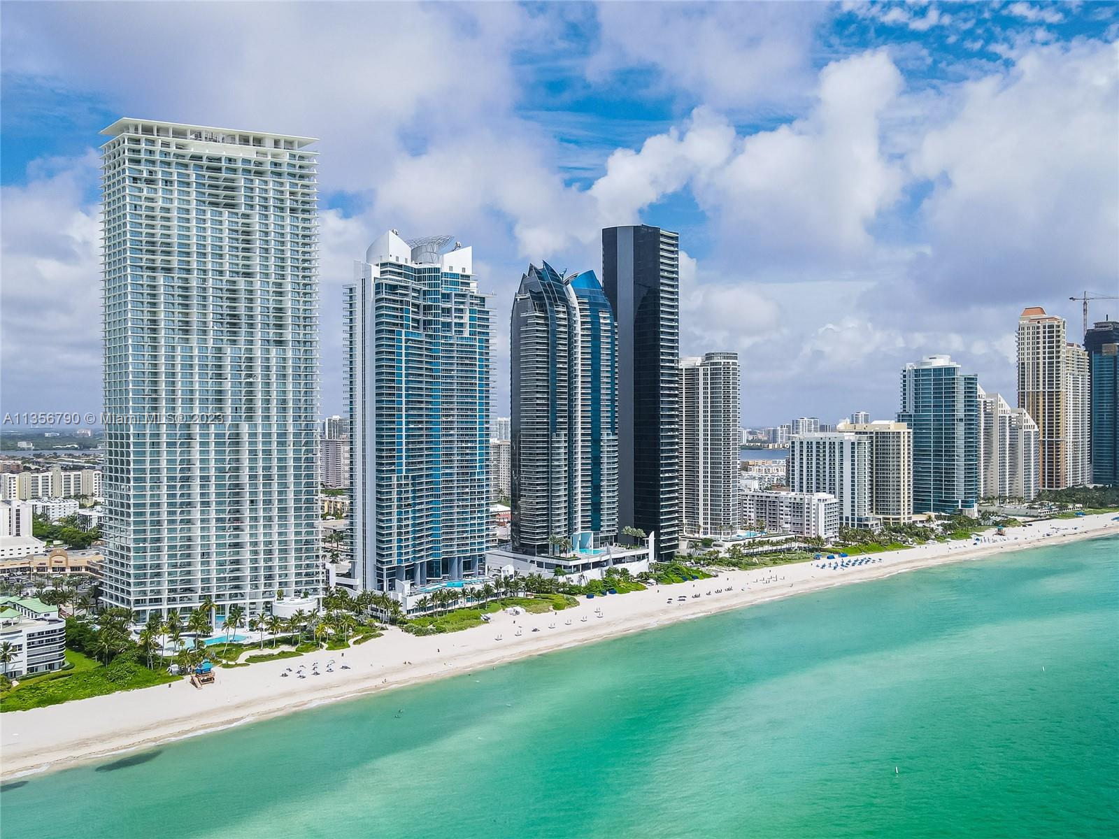 JADE SIGNATURE CONDO - Residential