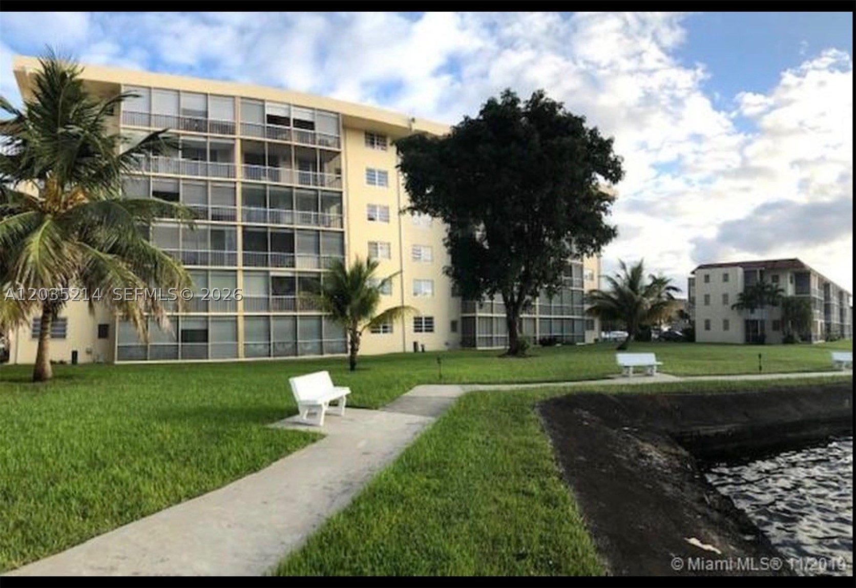 Beautiful 3rd floor unit with stunning canal views from the living room, dining room and balcony. Renovated kitchen with modern finishes. 1 bedroom, 1 bathroom, 817 sq ft of living area. 6-story building in the sought-after gated 55+ community of Point East One, located on the Intracoastal Waterway in the heart of Aventura. Community amenities include 24/7 security, pool, gym, billiard room, bowling alley, movie theater, tennis courts, community marina and 2 miles of waterfront walking paths. Courtesy bus to Aventura Mall included. Maintenance includes water, cable and internet. Minutes from Aventura Mall, restaurants, hospitals and beaches.