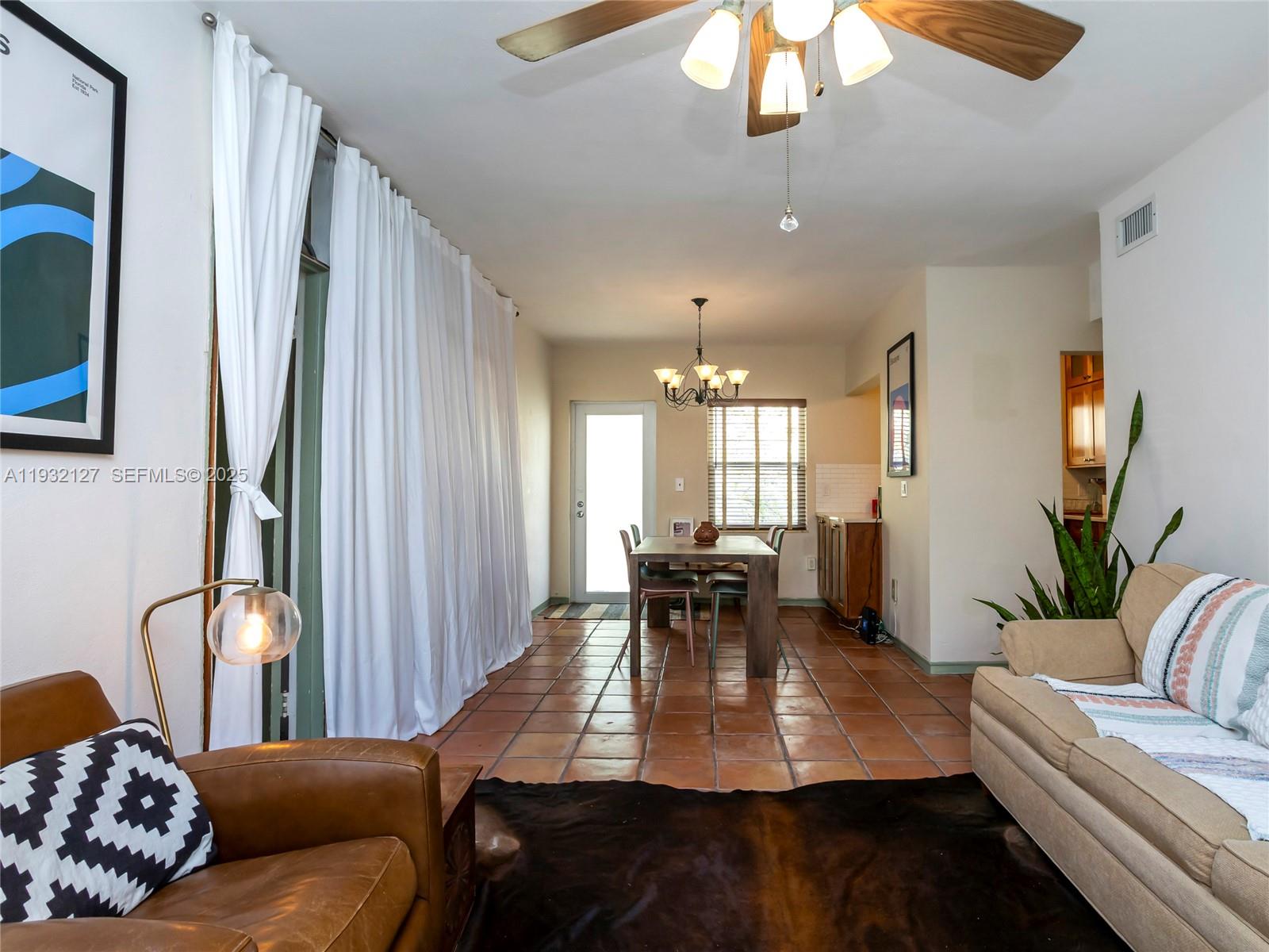 SHORES PLAZA EAST CONDO - Residential