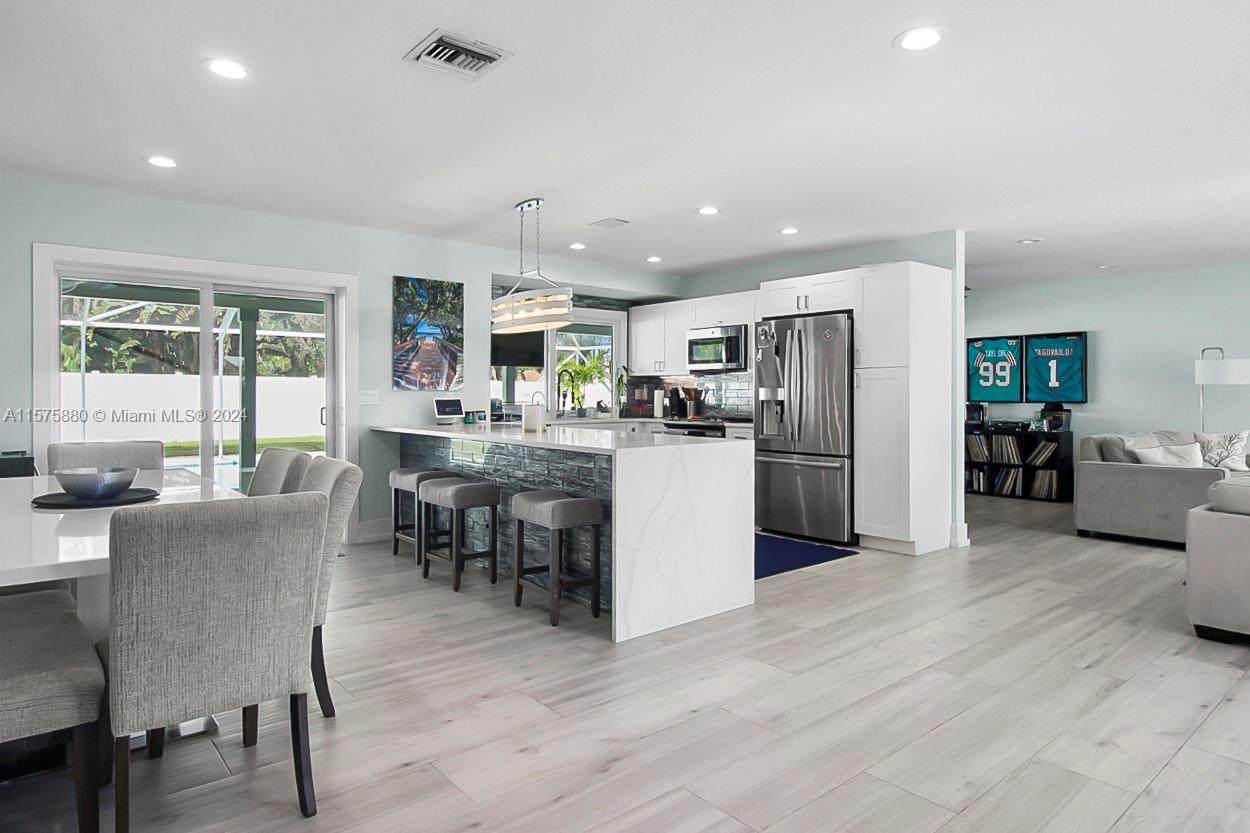 Tequesta Country Club - Residential