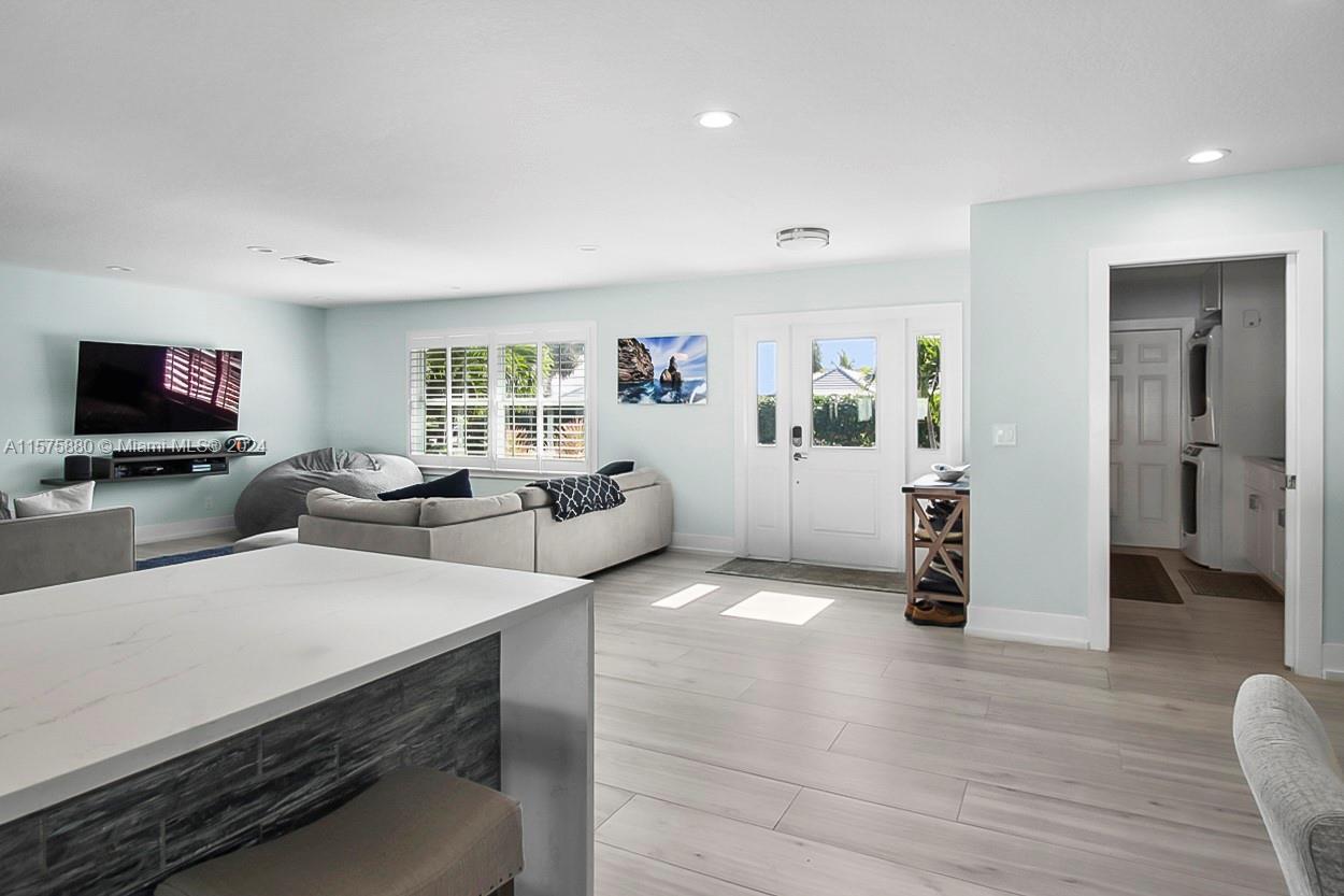 Tequesta Country Club - Residential