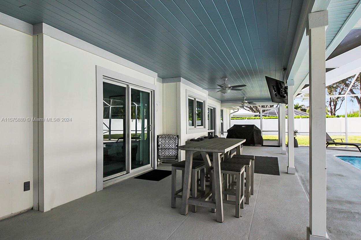Tequesta Country Club - Residential