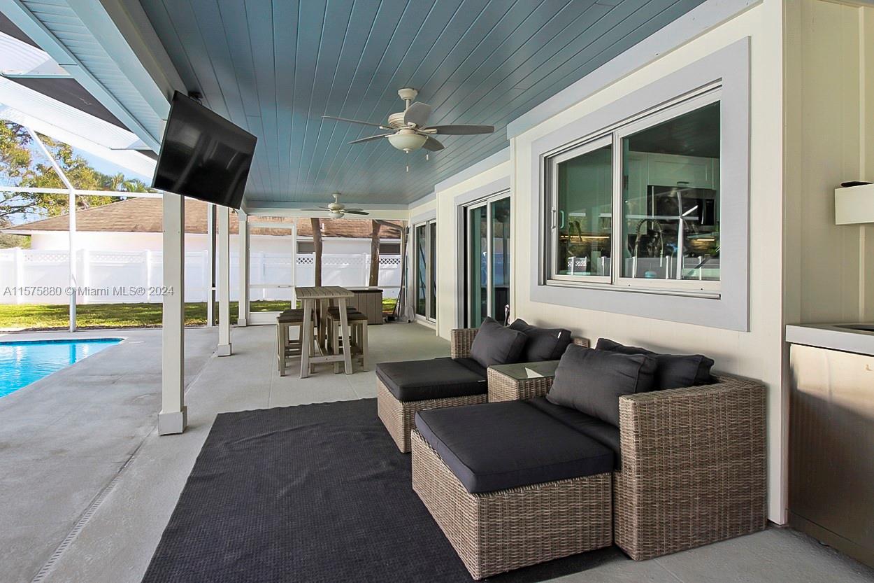 Tequesta Country Club - Residential