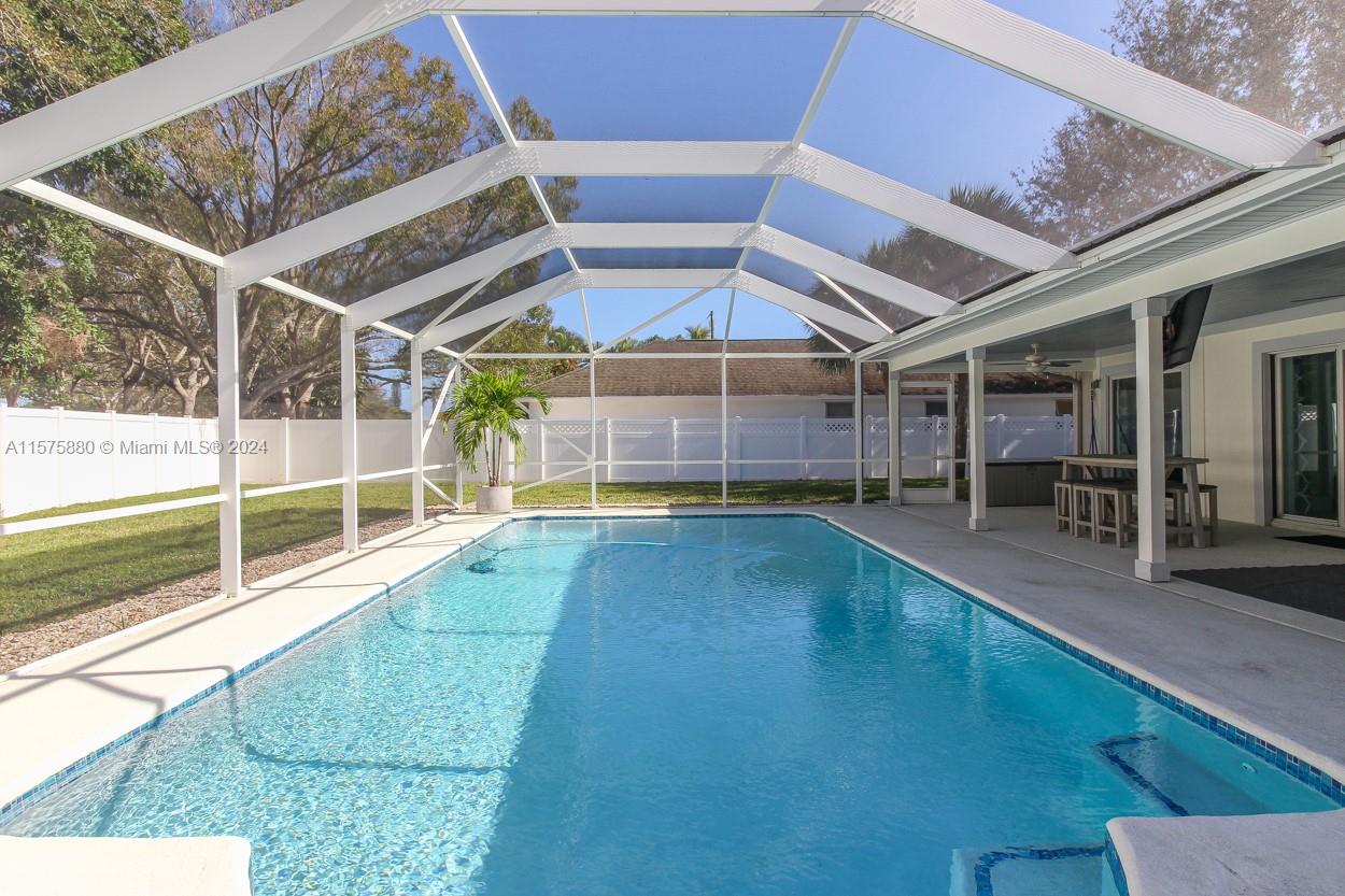 Tequesta Country Club - Residential