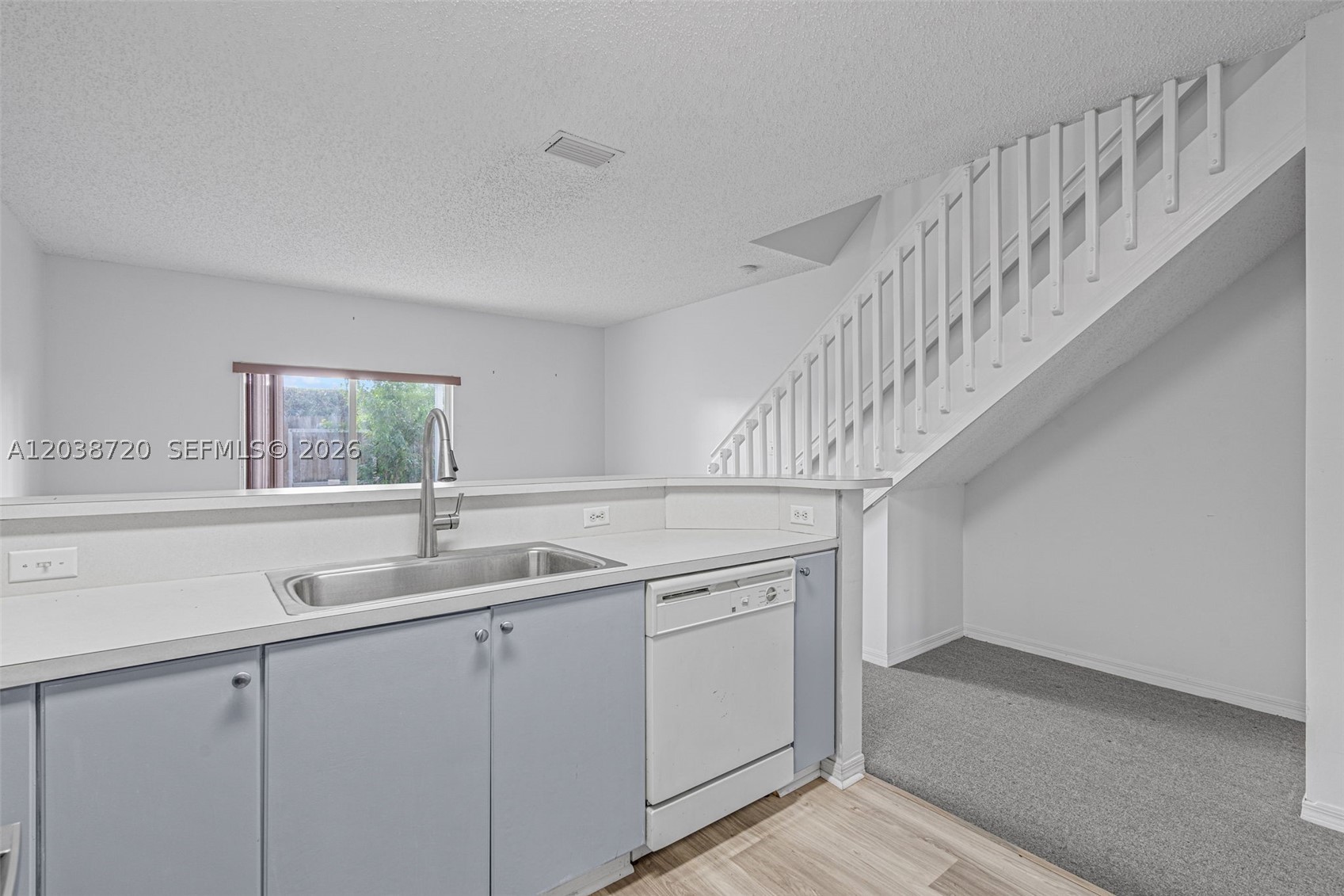 TOWNGATE CONDO TEN - Residential