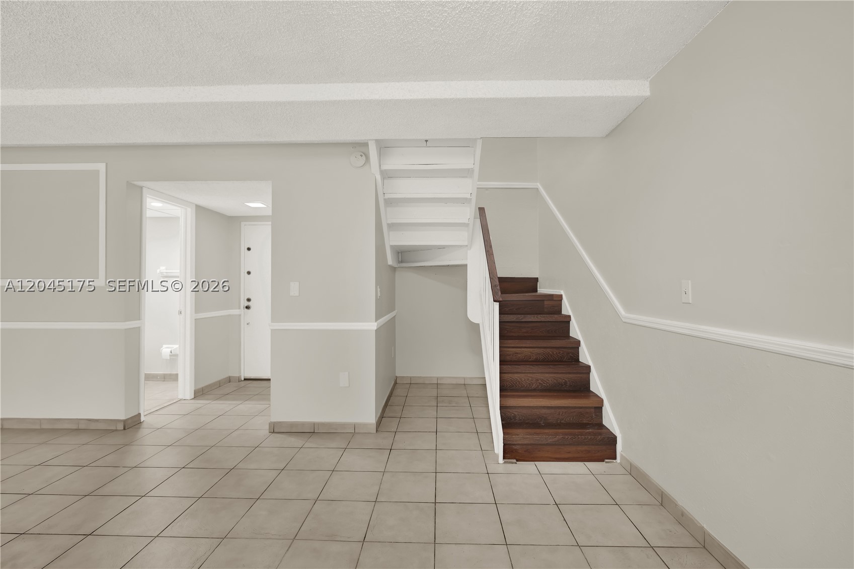 SOUTH WINDS CONDO WEST - Residential