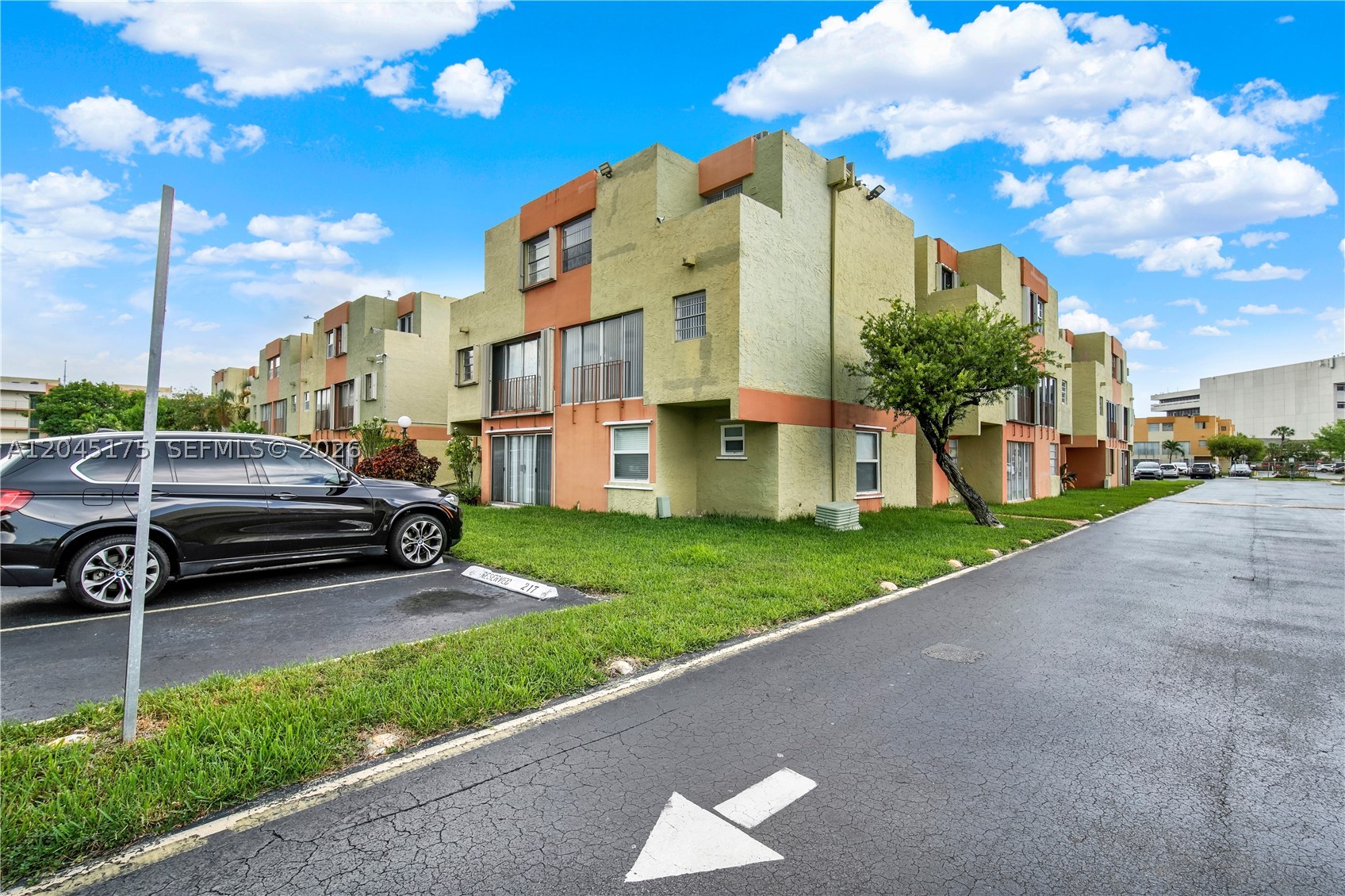 SOUTH WINDS CONDO WEST - Residential