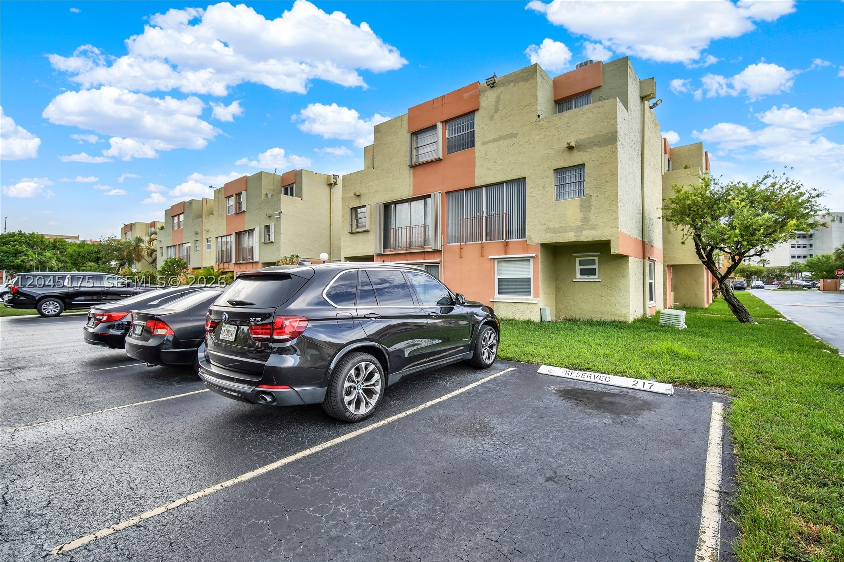 SOUTH WINDS CONDO WEST - Residential