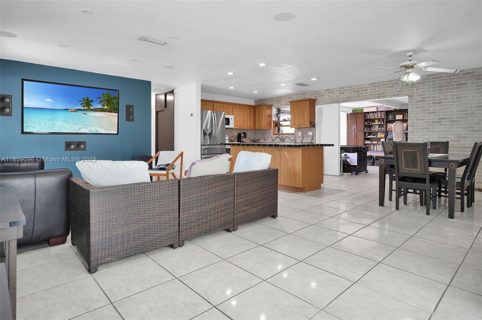 FAIRWAY PARK SEC 3 - Residential